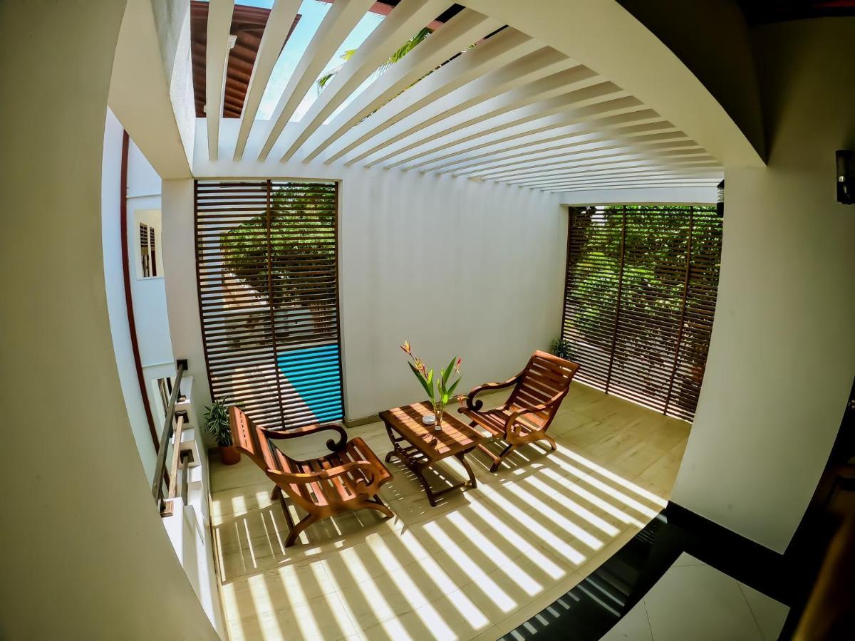 Villa De White Sambur Хикадува Екстериор снимка