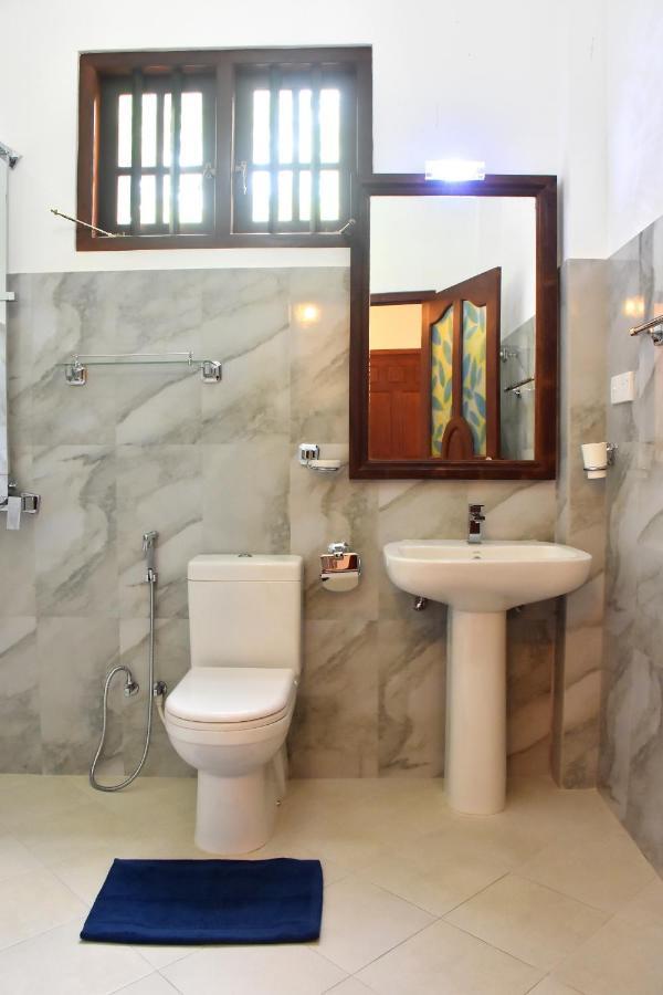 Villa De White Sambur Хикадува Екстериор снимка