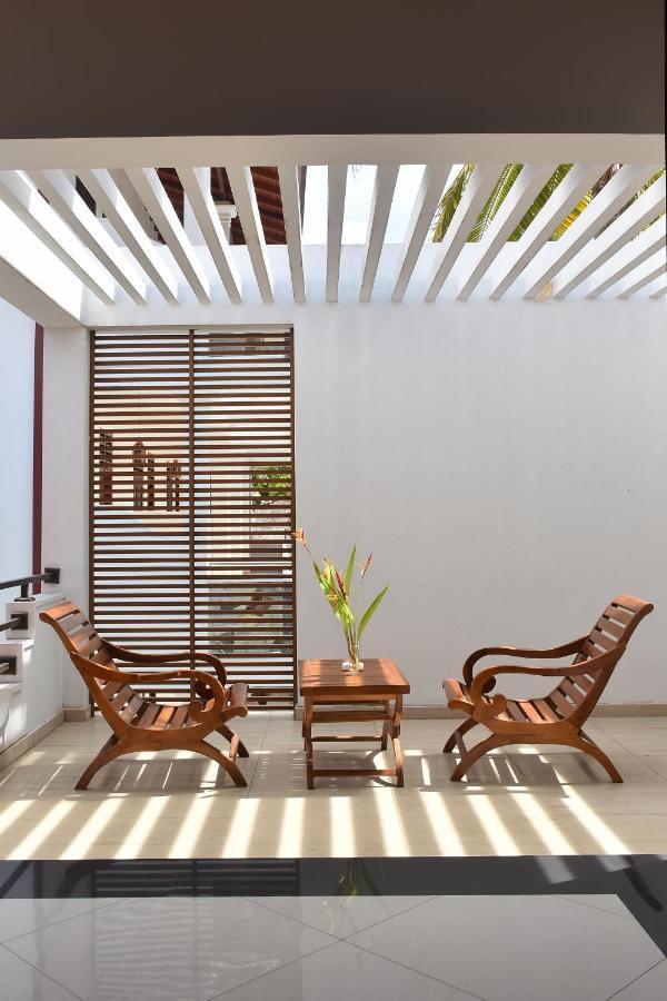 Villa De White Sambur Хикадува Екстериор снимка
