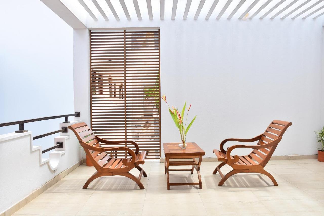 Villa De White Sambur Хикадува Екстериор снимка