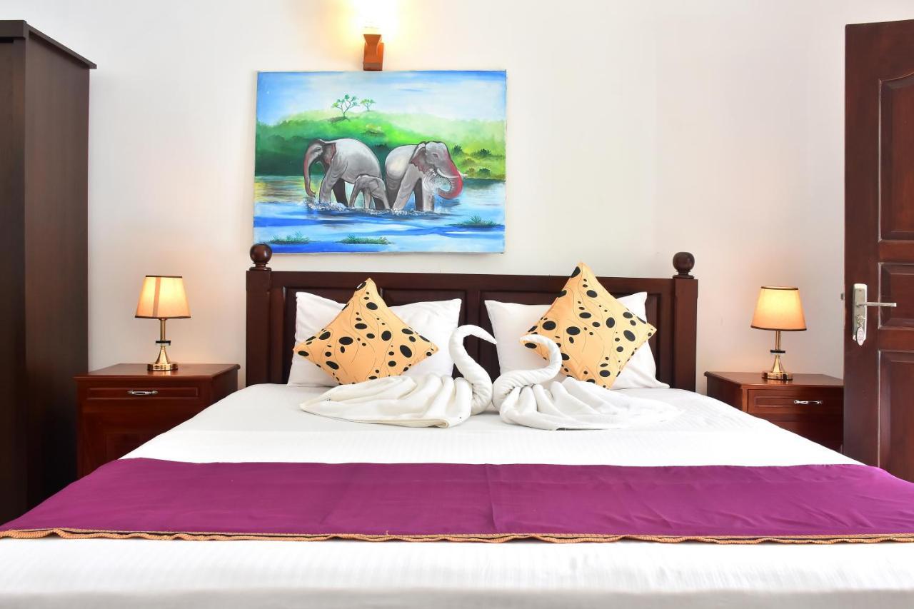 Villa De White Sambur Хикадува Екстериор снимка