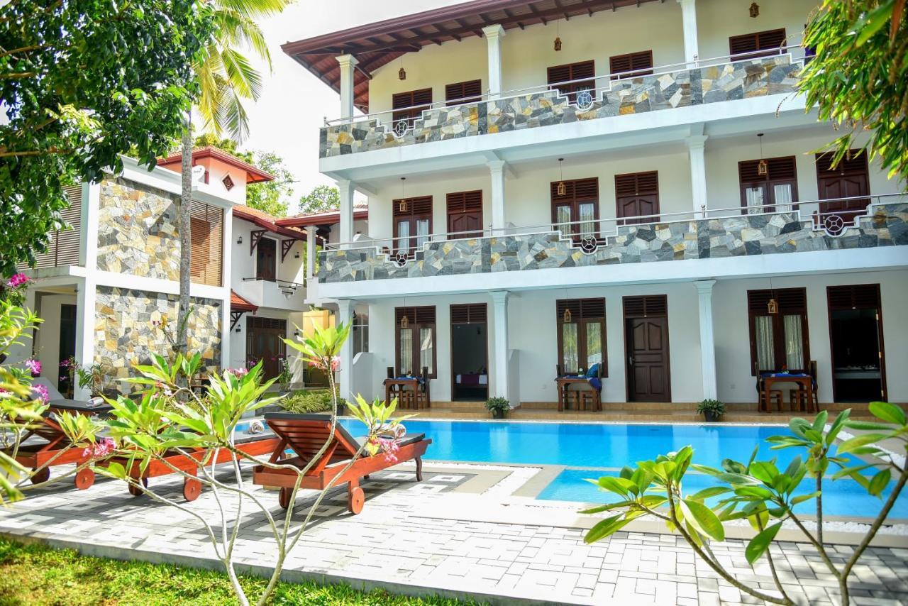 Villa De White Sambur Хикадува Екстериор снимка